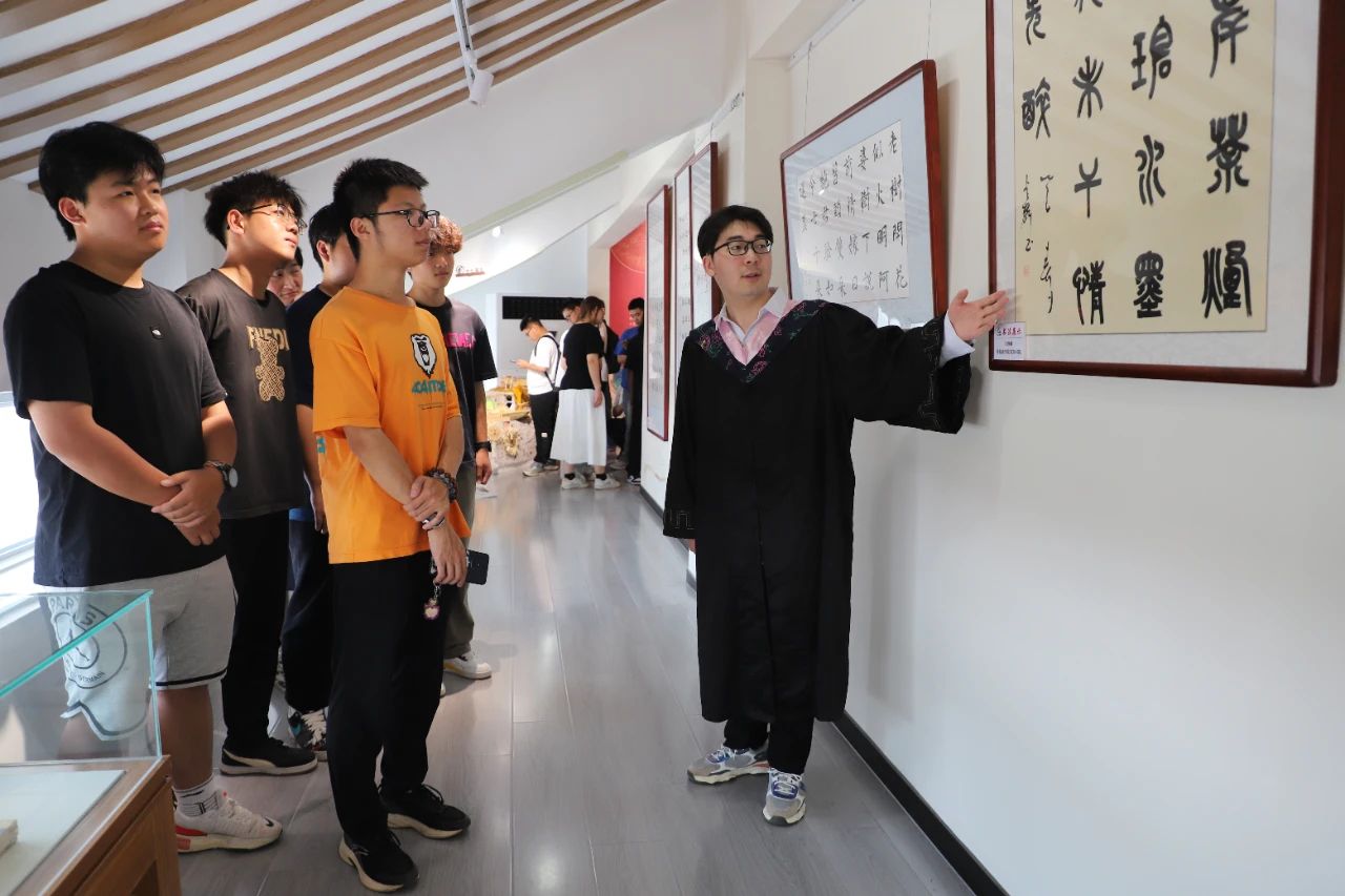 美育作品展12期：马睿麟和他的朋友们毕业作品展开幕