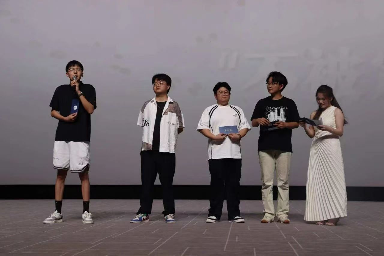 艺路不止，青春不散——第三届“不被定义的艺术家”离团仪式