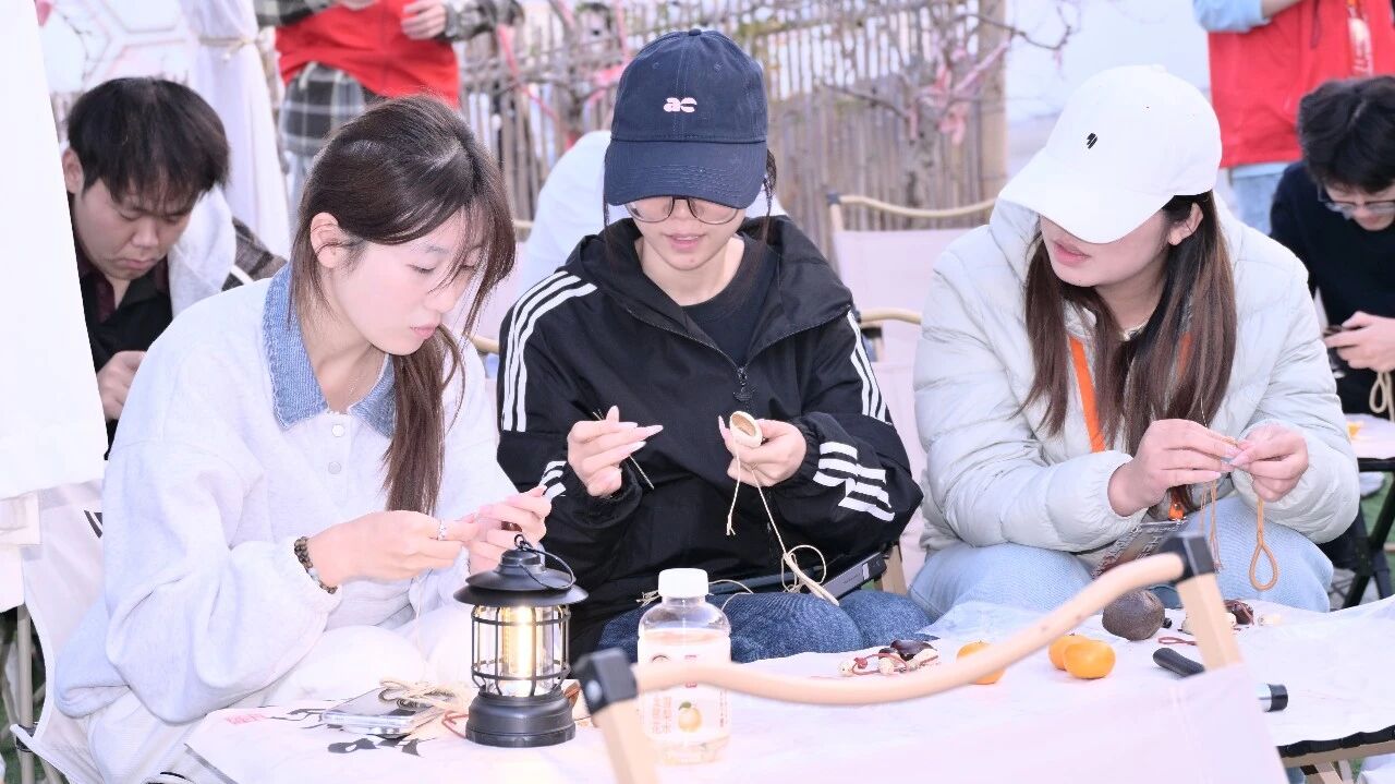 慢煮茶、寻乡音、赏秋趣、听秋声:白马石村的这个下午,有点Chill