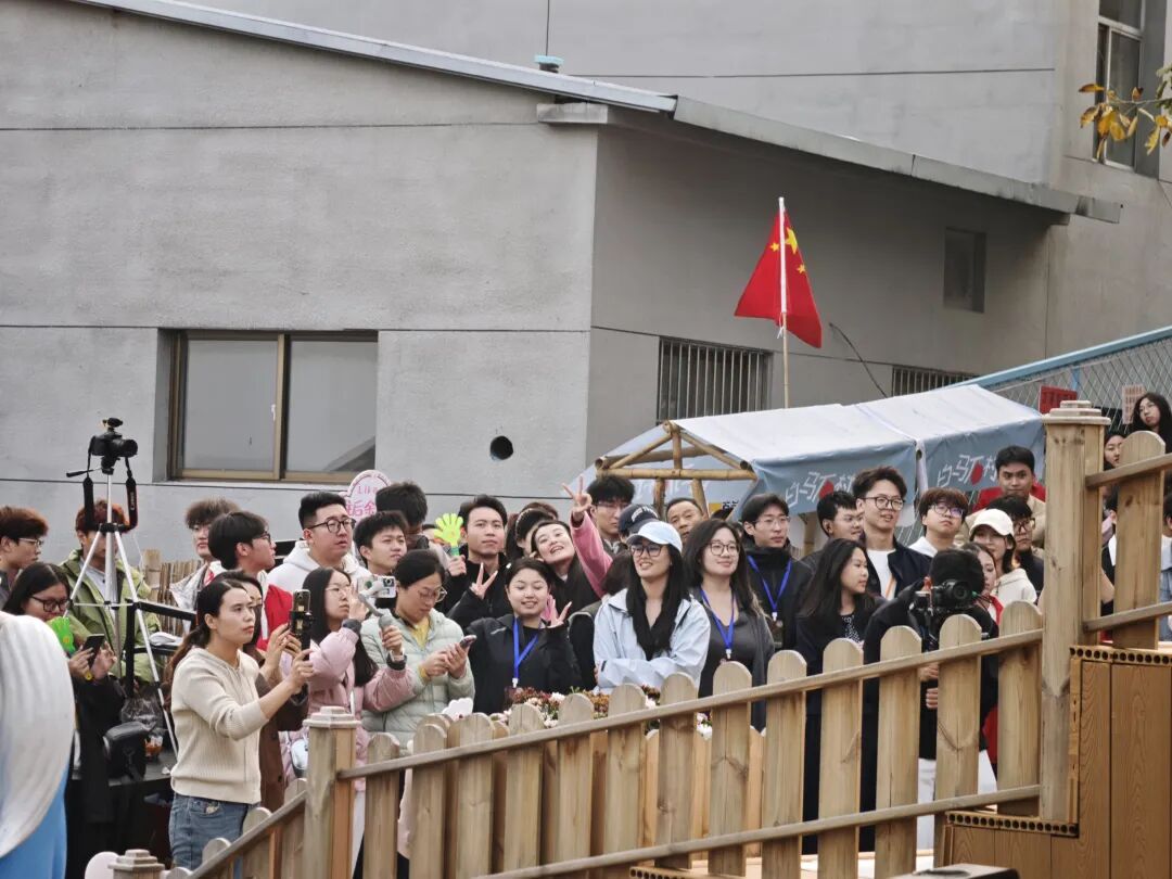 「一颗石榴」白马石音乐会背后的故事丨策展学生有话说:赴一次乡野之约,赴一次同心之聚 ...