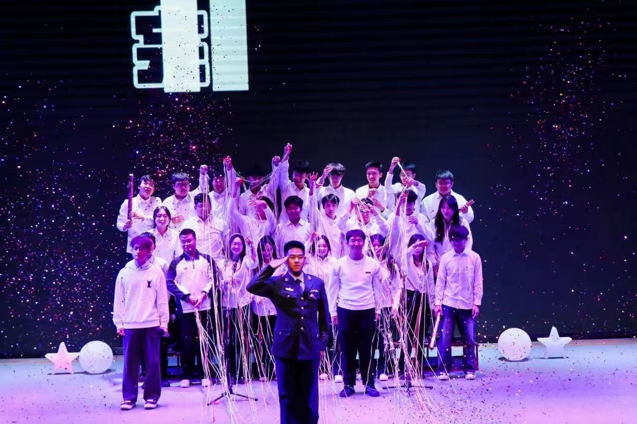 穿越“青春音浪结界”，你已获得“唱响青春最美赞歌”的入场券！