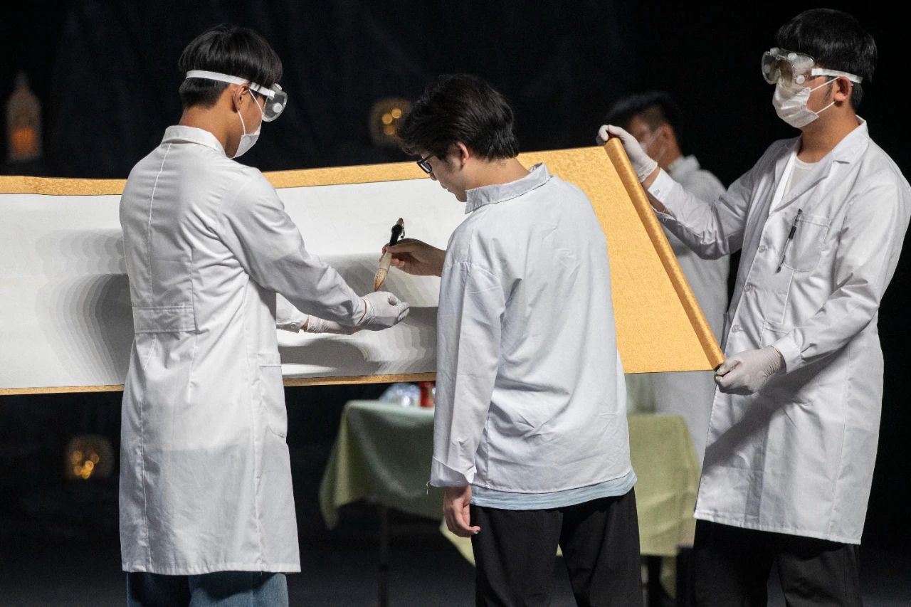 通信潮科技！当学科专业化作探索海洋的动力，这场「鲸险奇袭夜」科技感拉满！