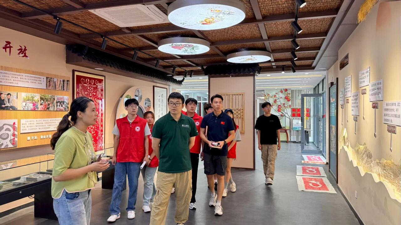 白马石的石榴红了，一起去看看！